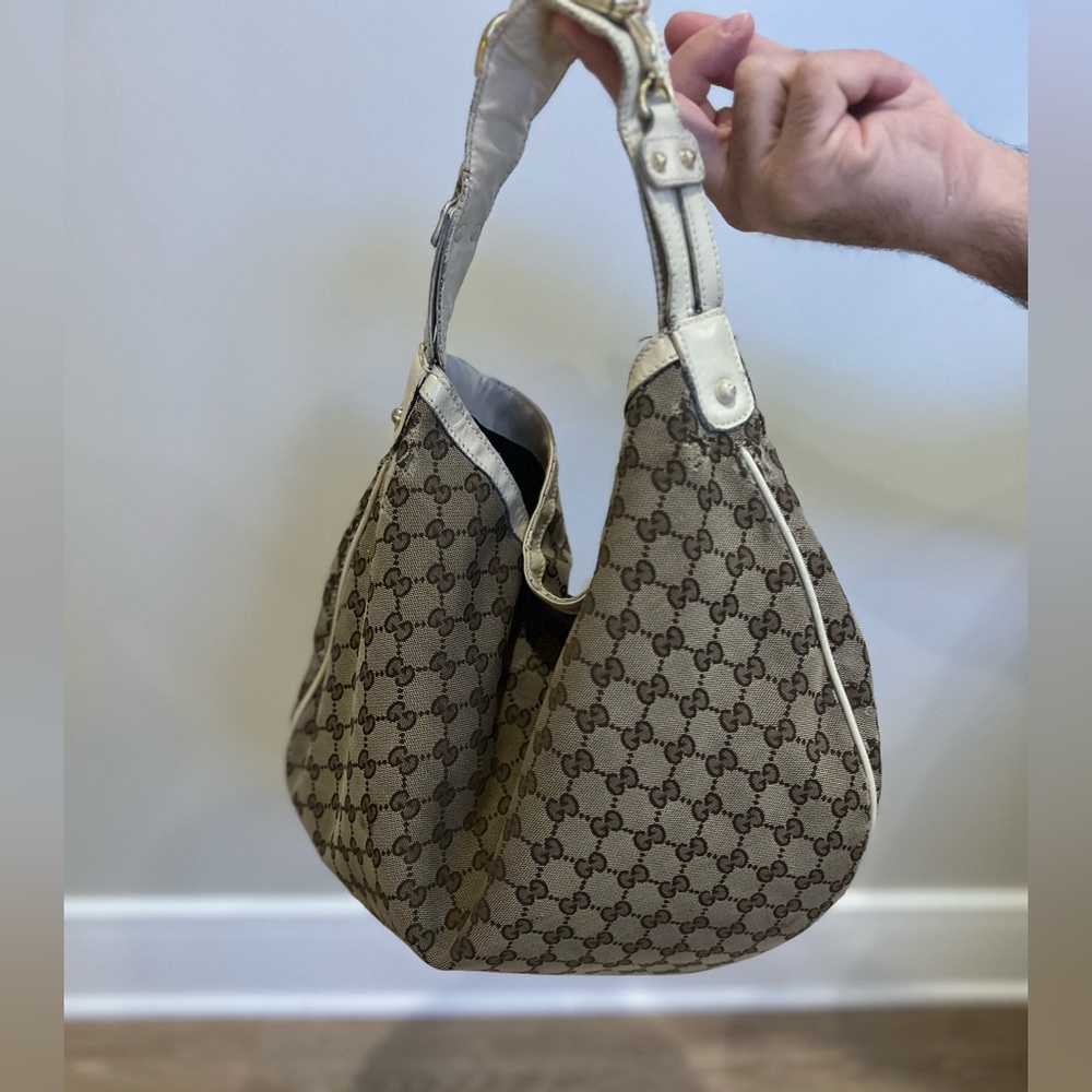 Gucci shoulder bag